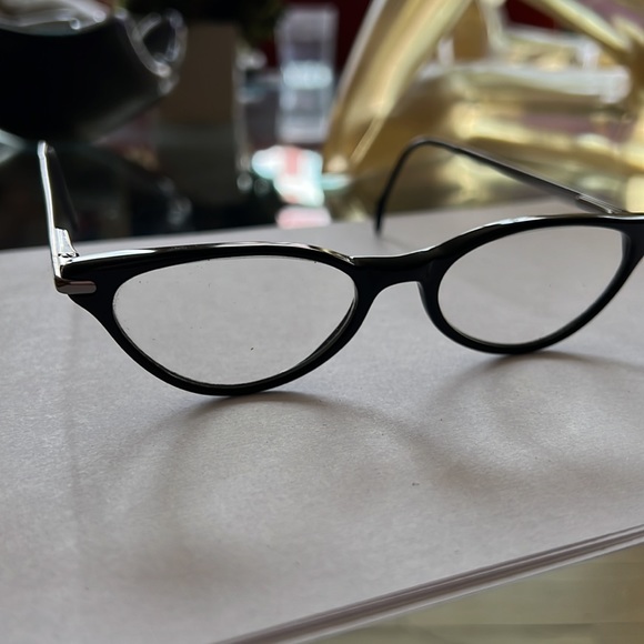 Pierre Laree Eyeglasses - Picture 8 of 16
